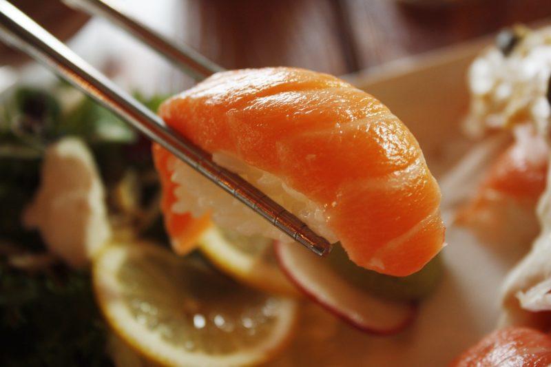 суши, роллы, самые популярные суши, популярные роллы, виды суши, подача суши